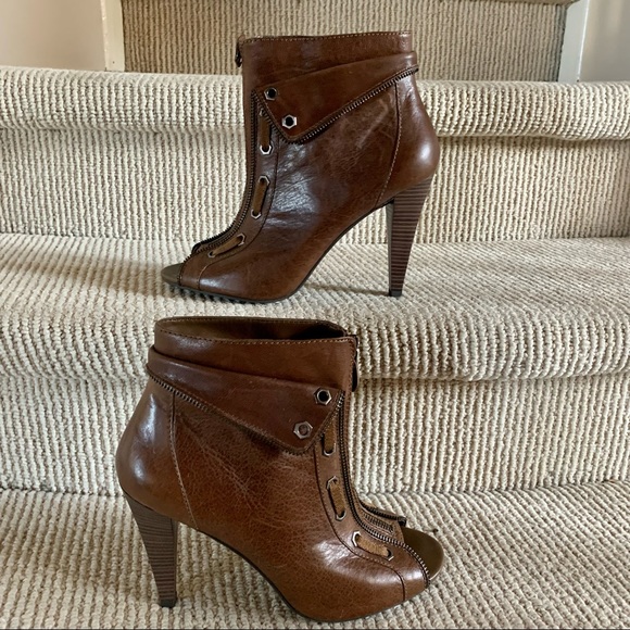 Women’s “Rocker” booties - Picture 3 of 6